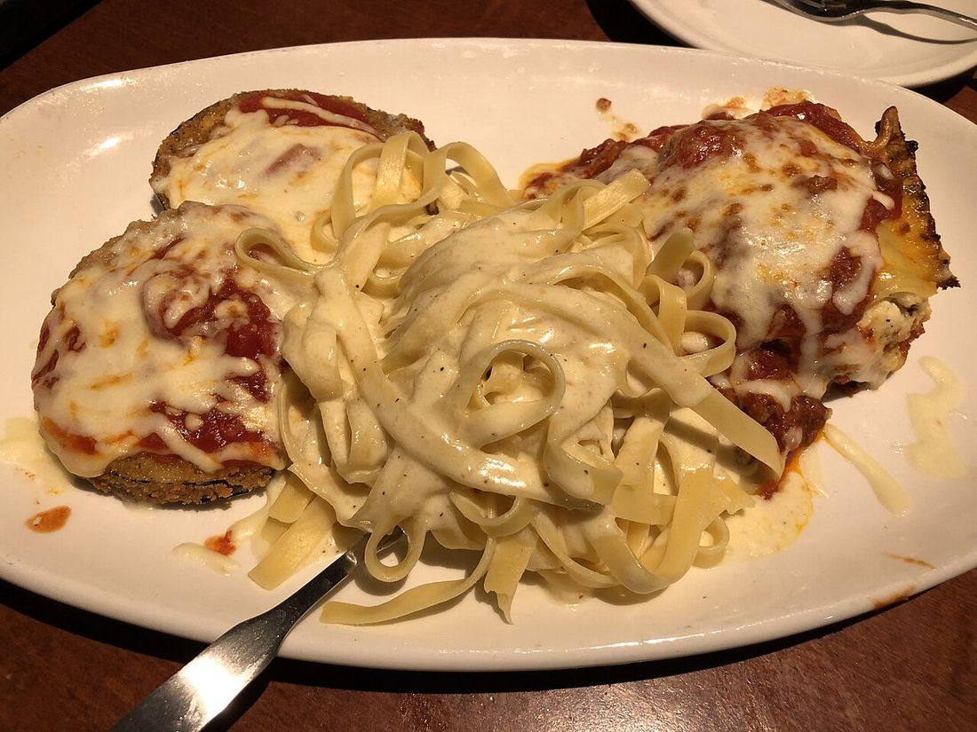 Chicken fettuccine alfredo (Alfredo Sauce)