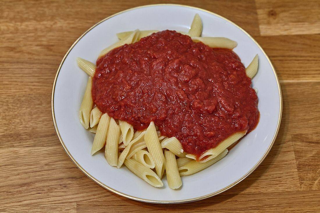 Penne on plate with Arrabbiata 2025-02-12 02