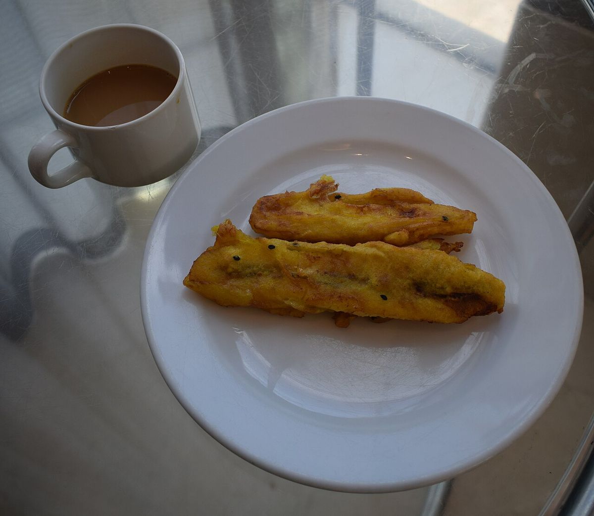 Banana Fritters — representative photograph from Wikimedia Commons