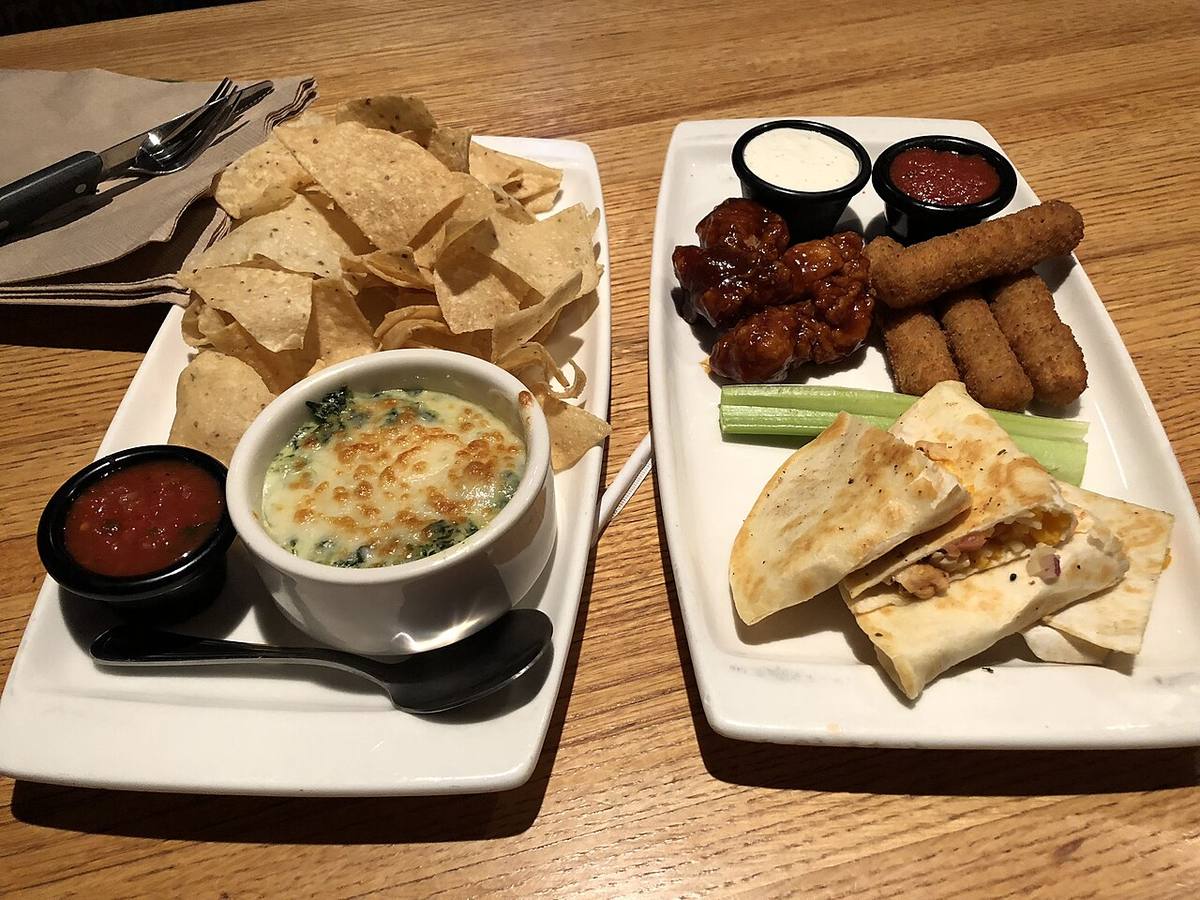 Buffalo Chicken Dip — photograph from Wikimedia Commons