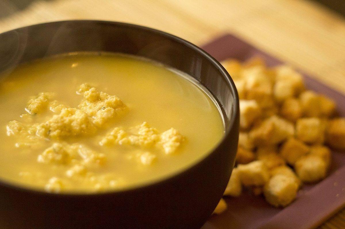 Buffalo milk mozzarella's soup (15389862744) (Buffalo Milk)