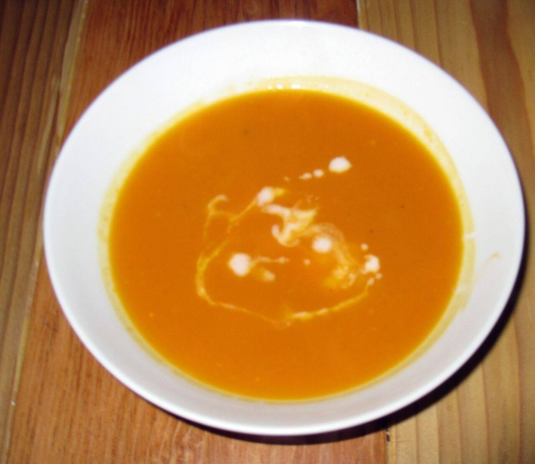 Butternut squash soup (Butternut Apple Soup)