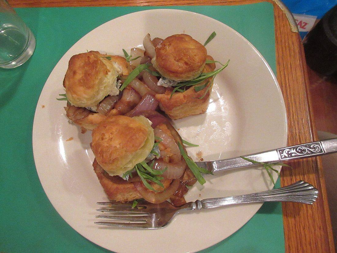 Caramelized onion tarts with brie & gorgonzola, with tarragon (Caramelized Onions)