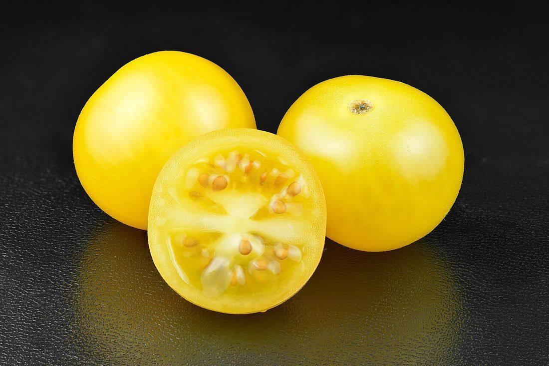 Yellow cherry tomatoes