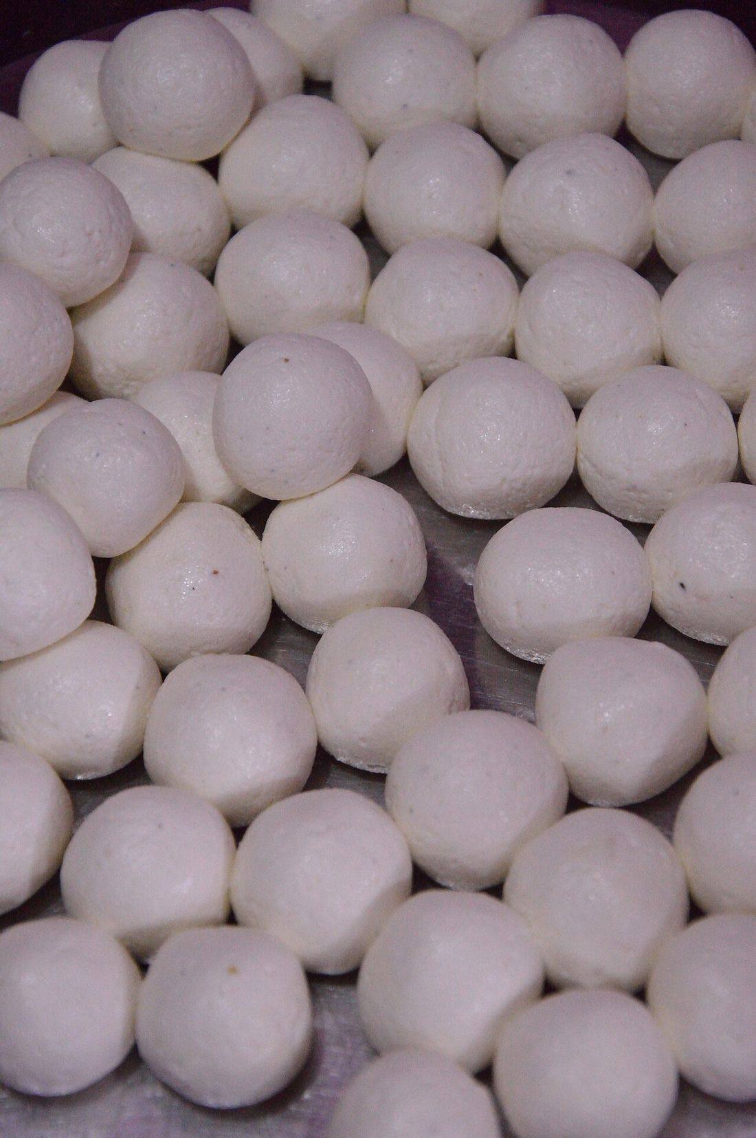 Chhena Ball - Rasgulla Preparation - Digha - East Midnapore