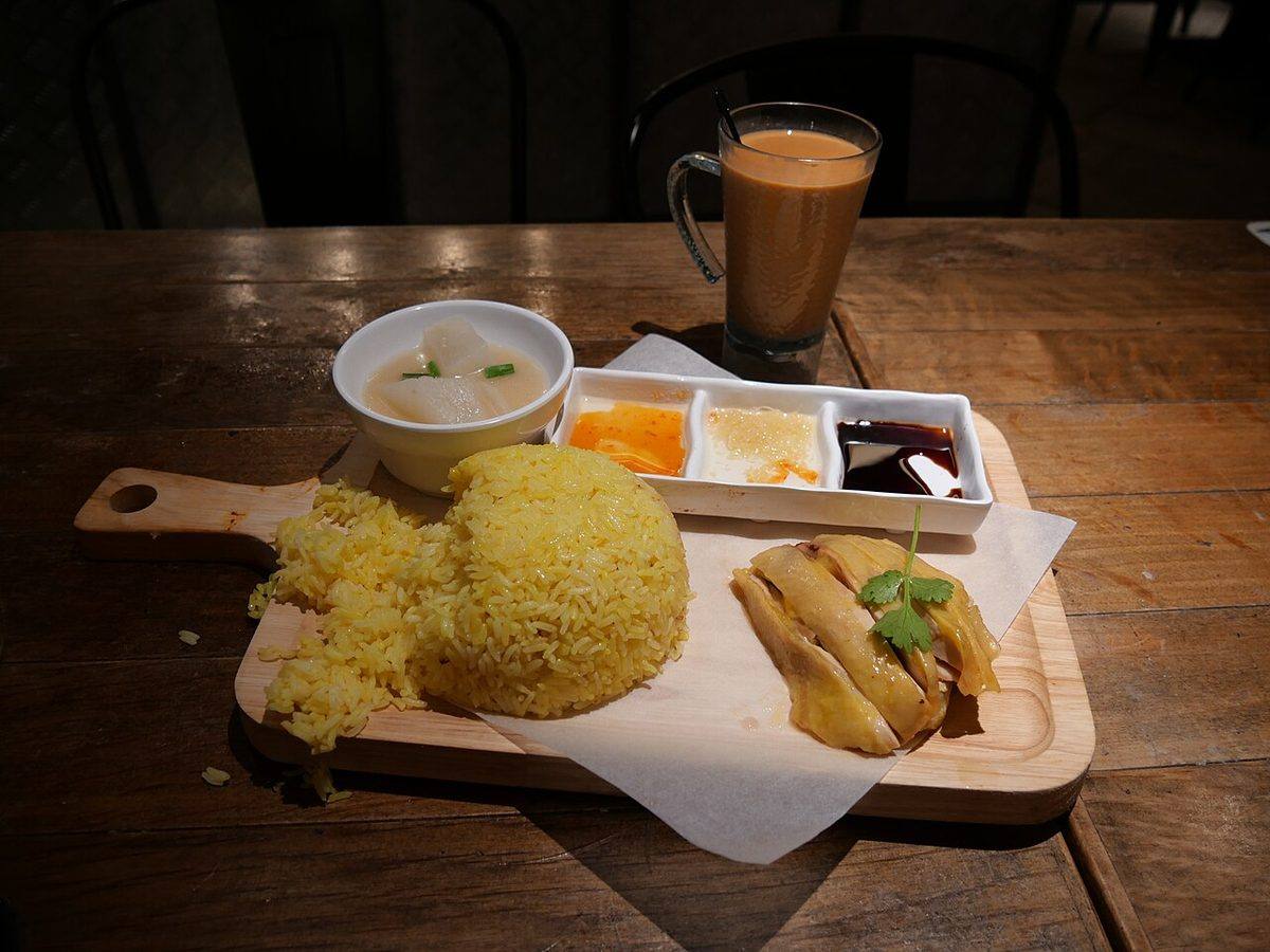 Hainanese Chicken rice from Cafe 100 (Chicken Long Rice)