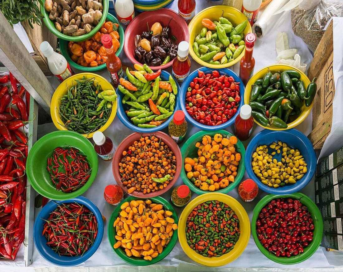 Capsicum baccatum in Saúde flea market, São Paulo, Brazil (Chili Peppers)