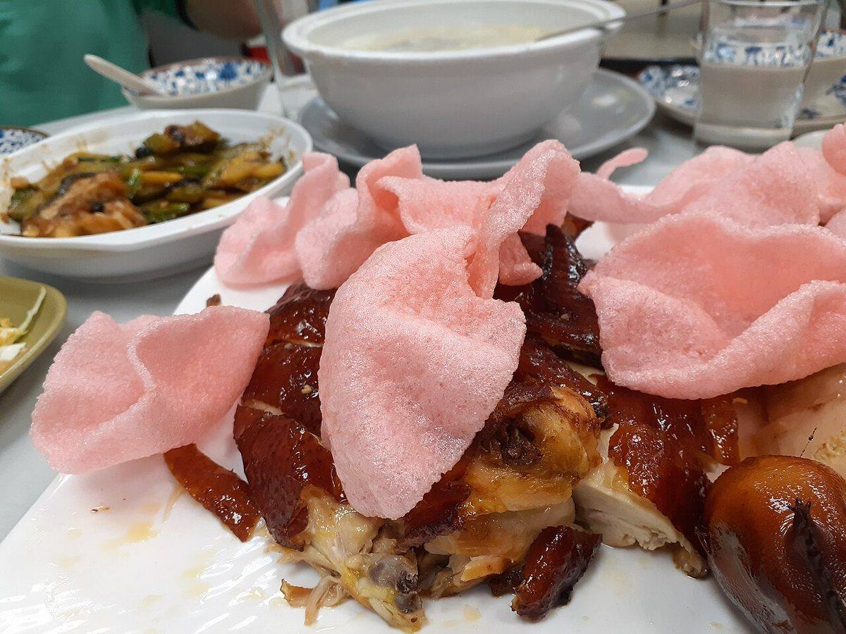 HK 上環市政大廈 Sheung Wan Municipal Building 熟食中心 Cooked food centre 棟記 Tung Kee Restaurant dinner Deep-f (Cooked Chicken)