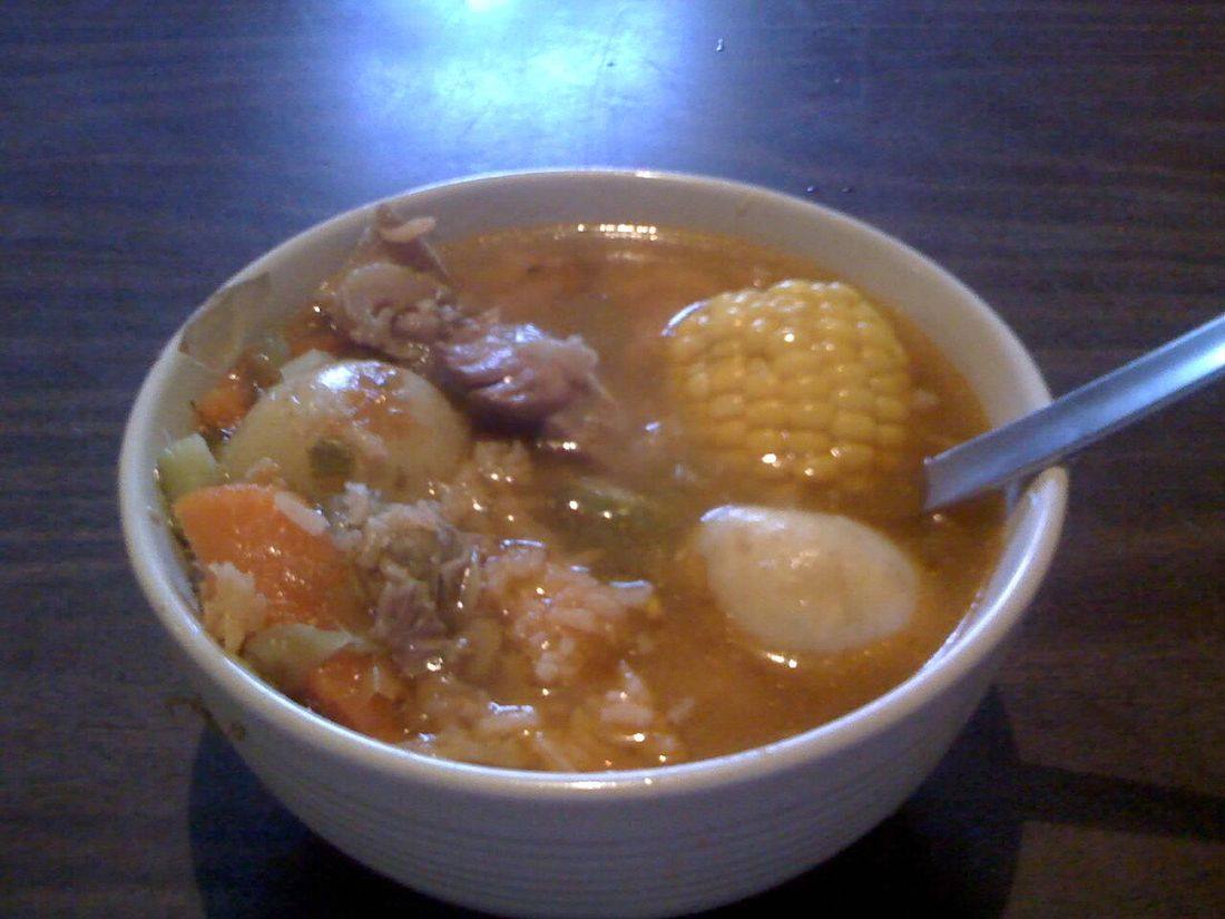 HK SW 上環 Sheung Wan 皇后大道中 Queen's Road Central July 2022 Px3 01 (Corned Beef Cabbage Soup)