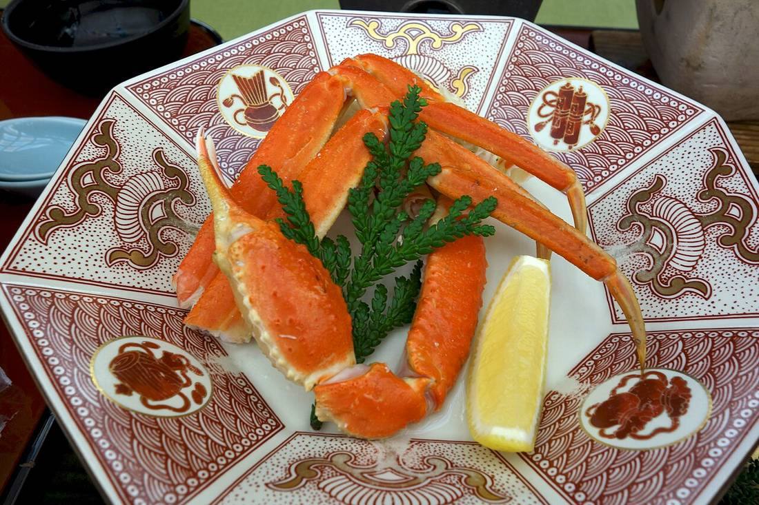 Crab Legs — photograph from Wikimedia Commons
