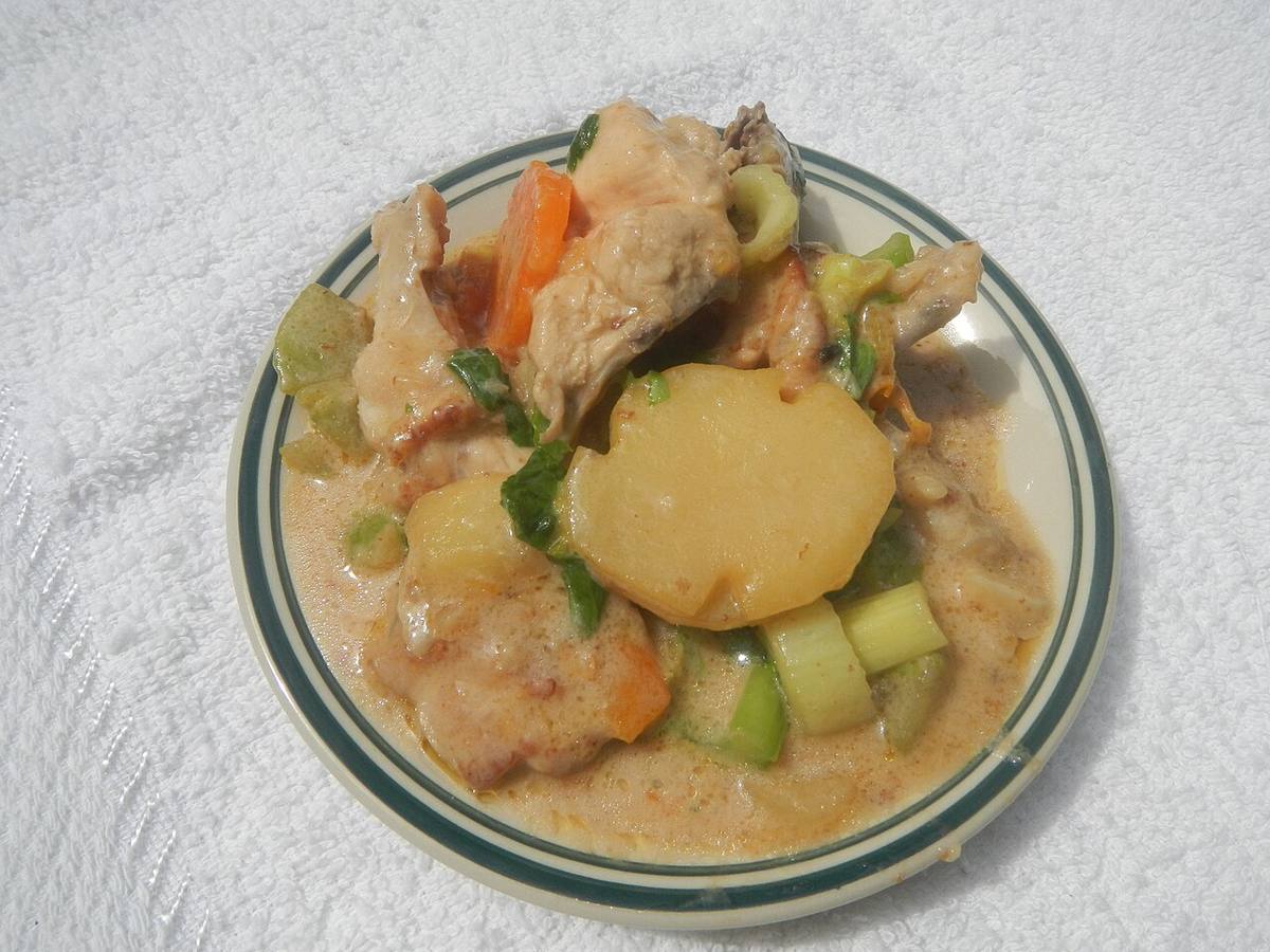 Cream Of Celery Soup — photograph from Wikimedia Commons
