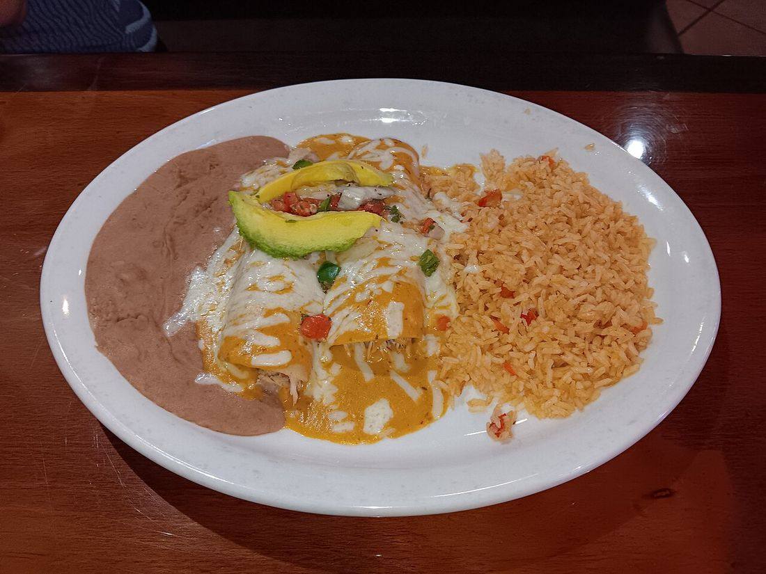 Enchiladas Suizas at Jardin Corona