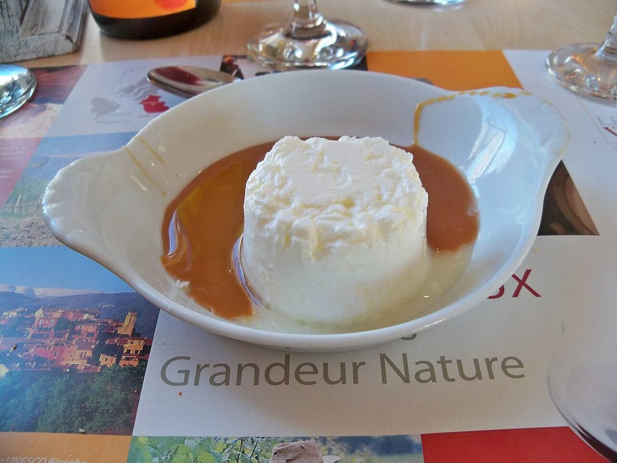 Faisselle — photograph from Wikimedia Commons