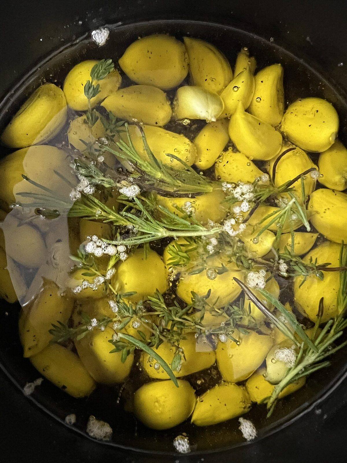 Liat Portal for Foodie Disorder - Garlic Confit Preparation (Garlic Confit)
