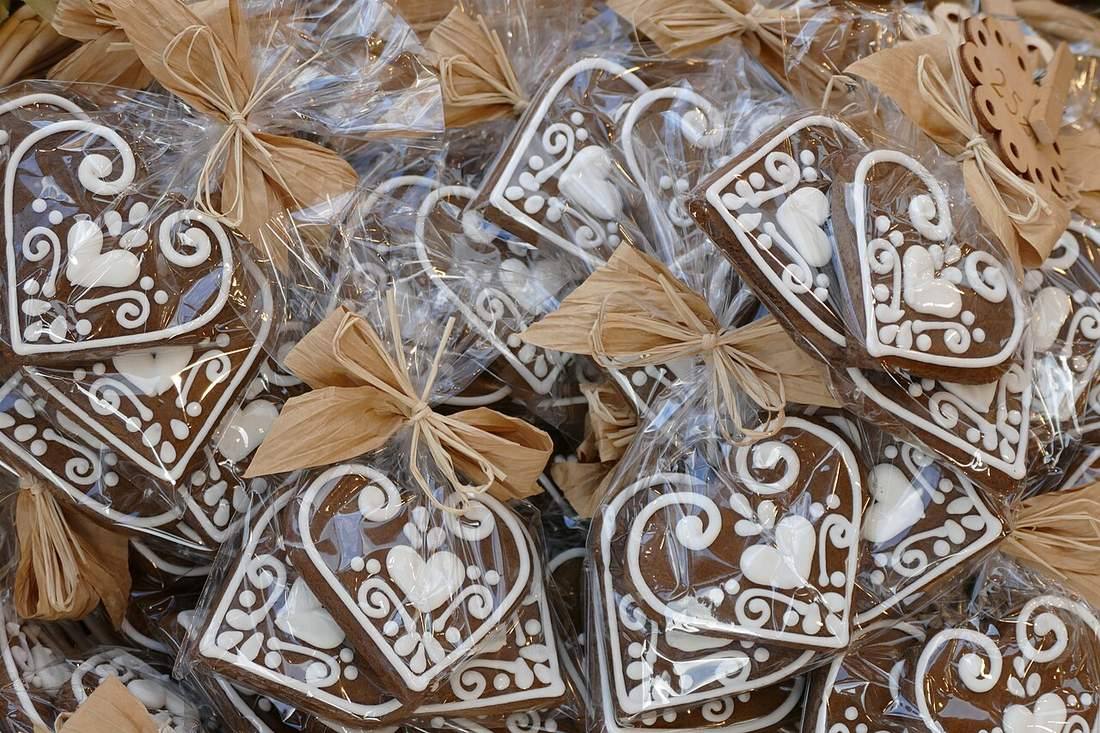 Food at a folk art fair on Rynek Główny in Kraków 02 (Gingerbread)