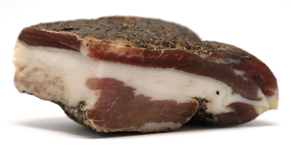 Guanciale closeup (cropped)