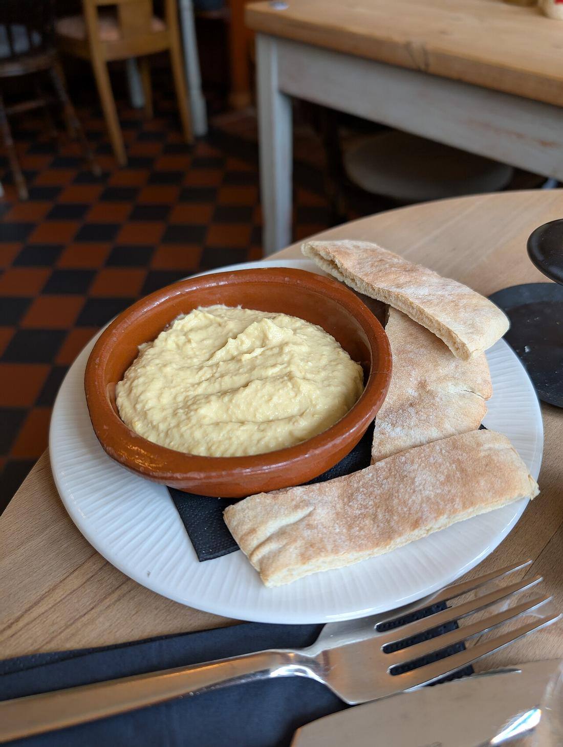 Homemade hummus and pitta - Long Man Inn 2024-12-18