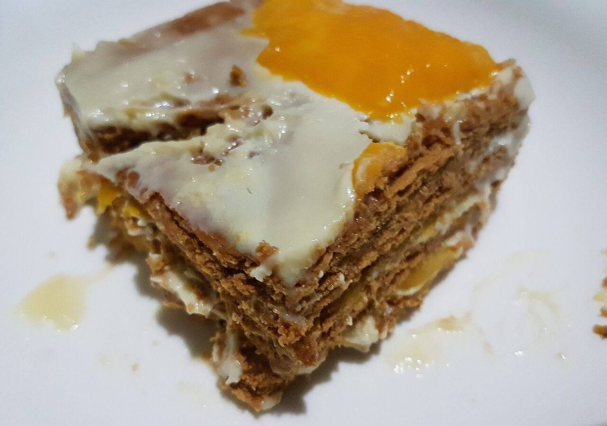 Mango float, a Filipino icebox cake version of Crema de Fruta 02 (Icebox Cake)