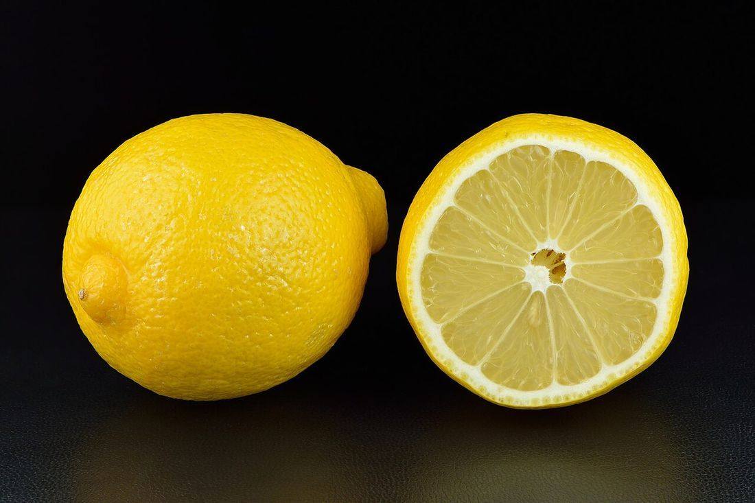 Lemon - whole and split (Lemon Juice)