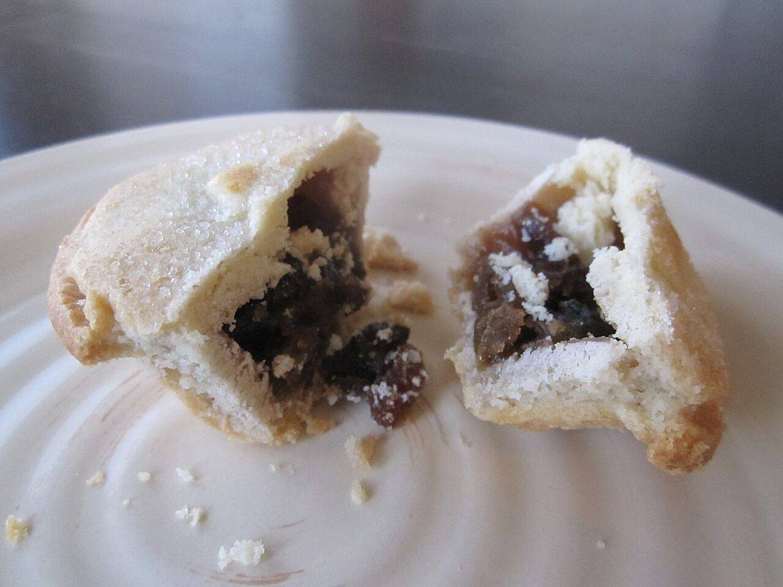 Going halfway - mince pie cut in half, December 2009