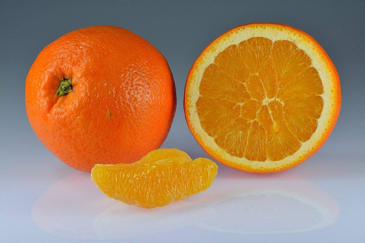 Oranges - whole-halved-segment (Oranges)