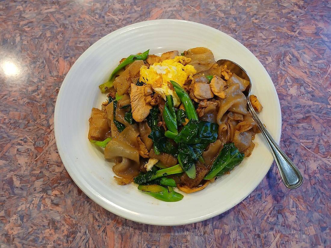 Chicken pad see ew at Rice and Noodles Thai Restaurant, Franconia