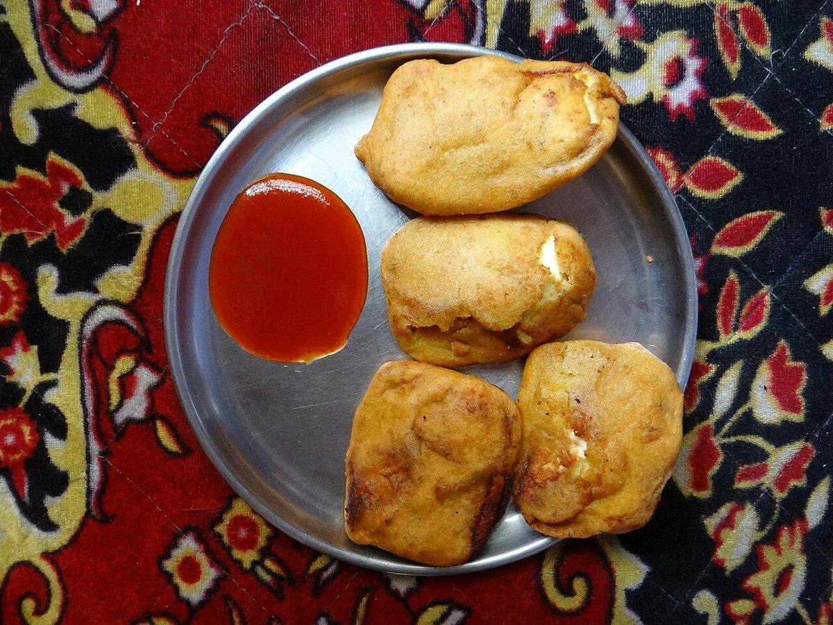Paneer Pakoda (Cheese Pakoda) (Paneer)