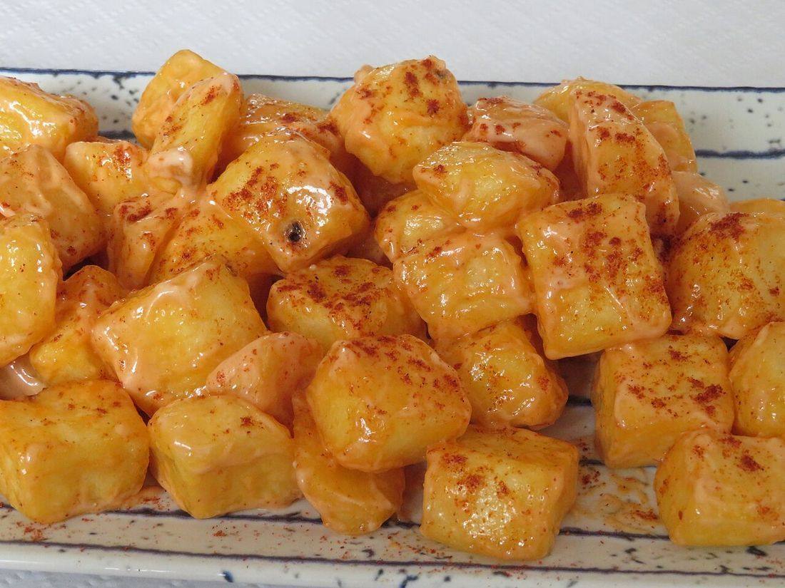 Patatas bravas. Tapa de bar (España)