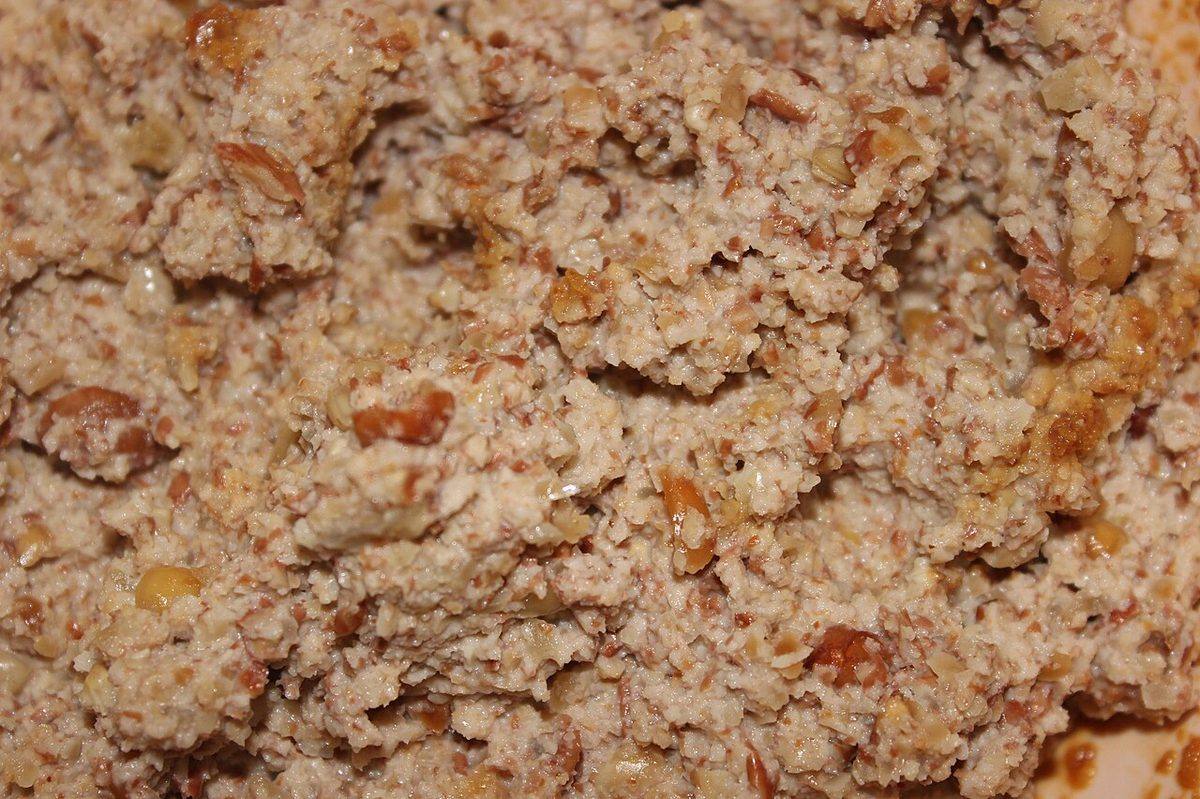 Raw peanut sauce for sate (Peanut Sauce)