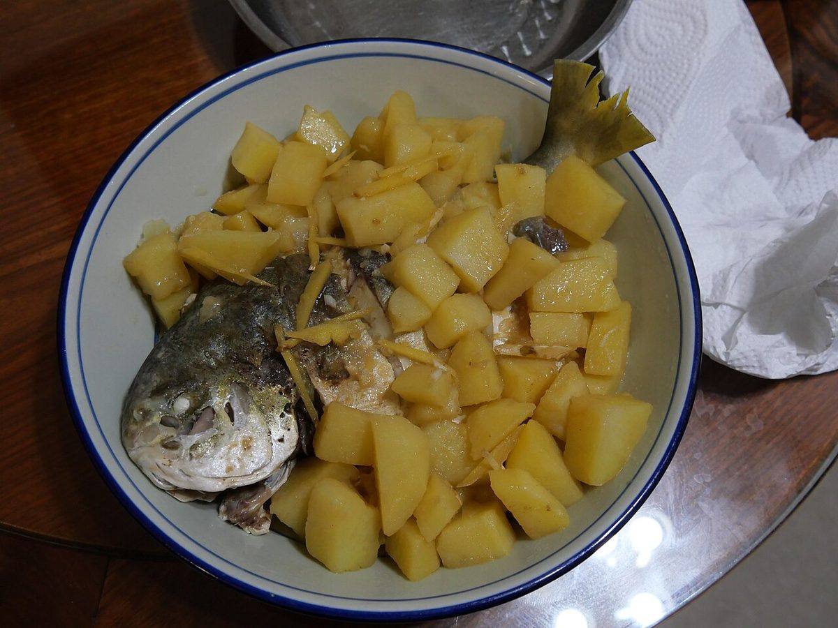 Pompano with potato (Pompano)