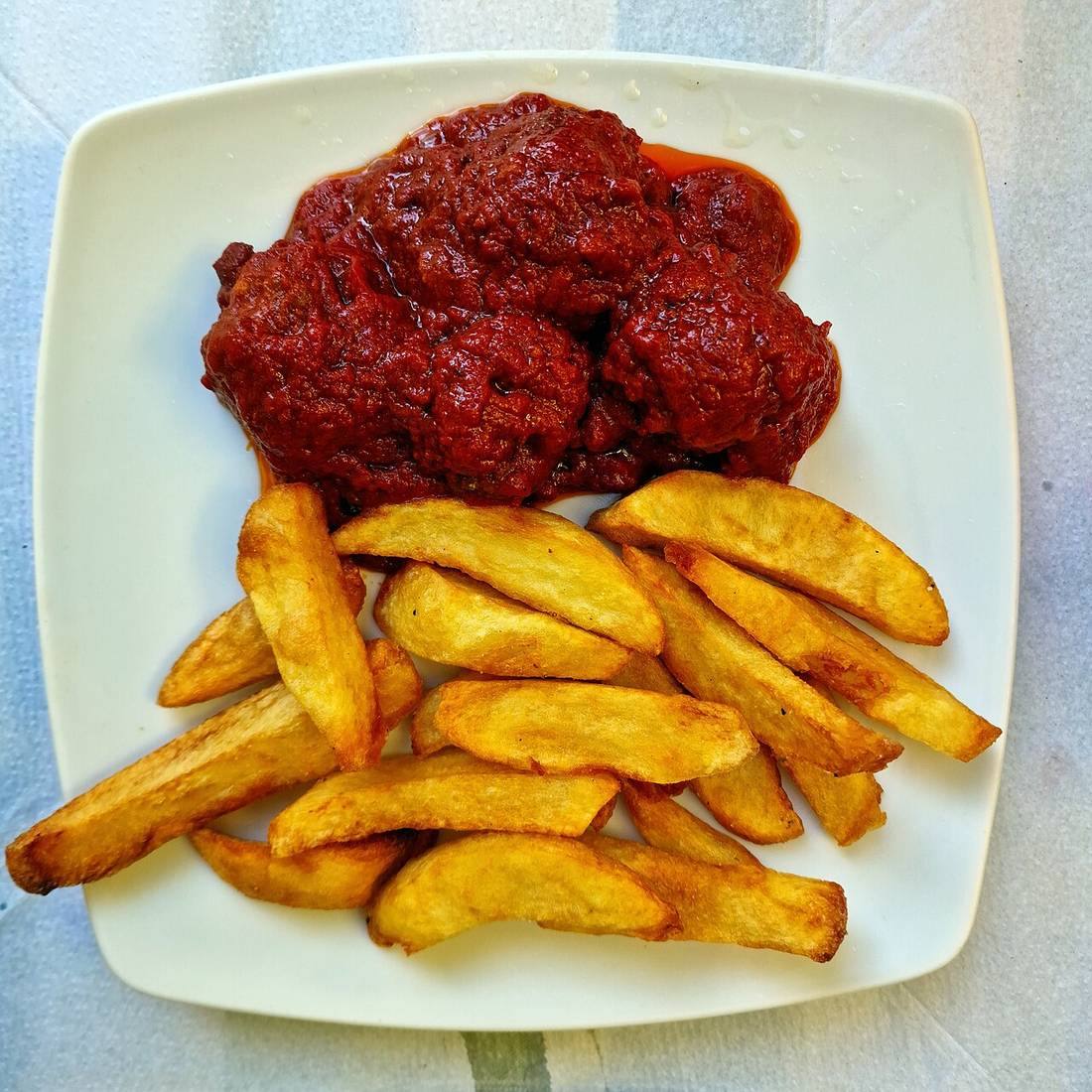 Porcupine Meatballs — photograph from Wikimedia Commons