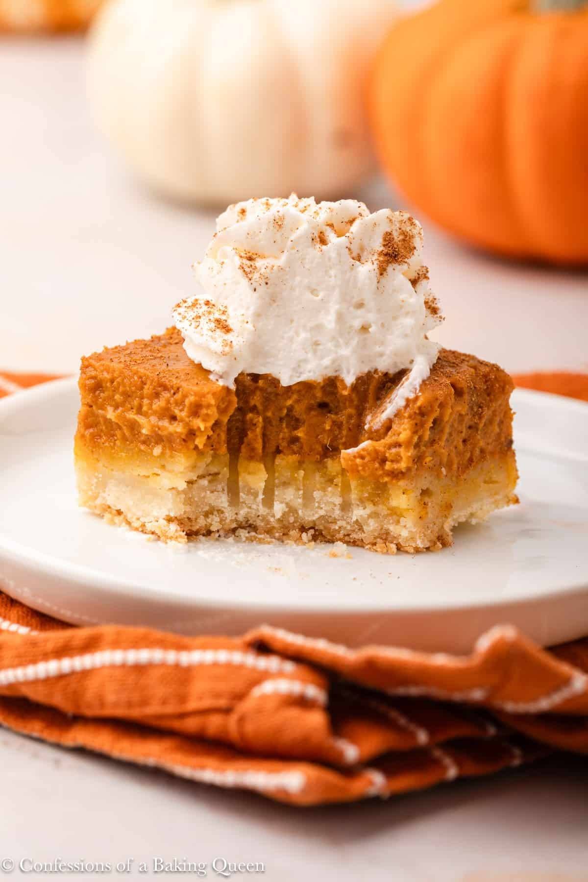 Whole pumpkin pie, sliced
