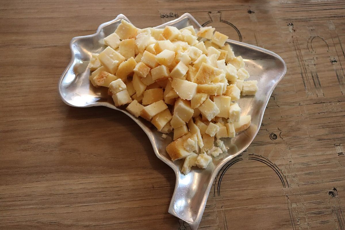 Queijo Coalho — representative photograph from Wikimedia Commons