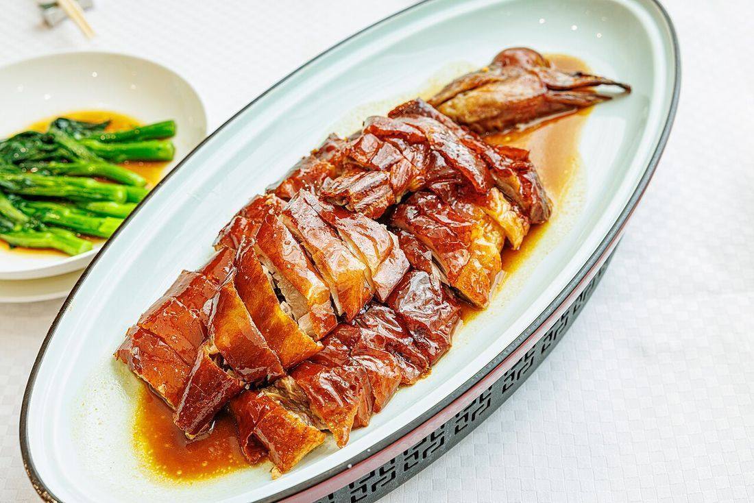 Cantonese roasted goose (Roast Goose)