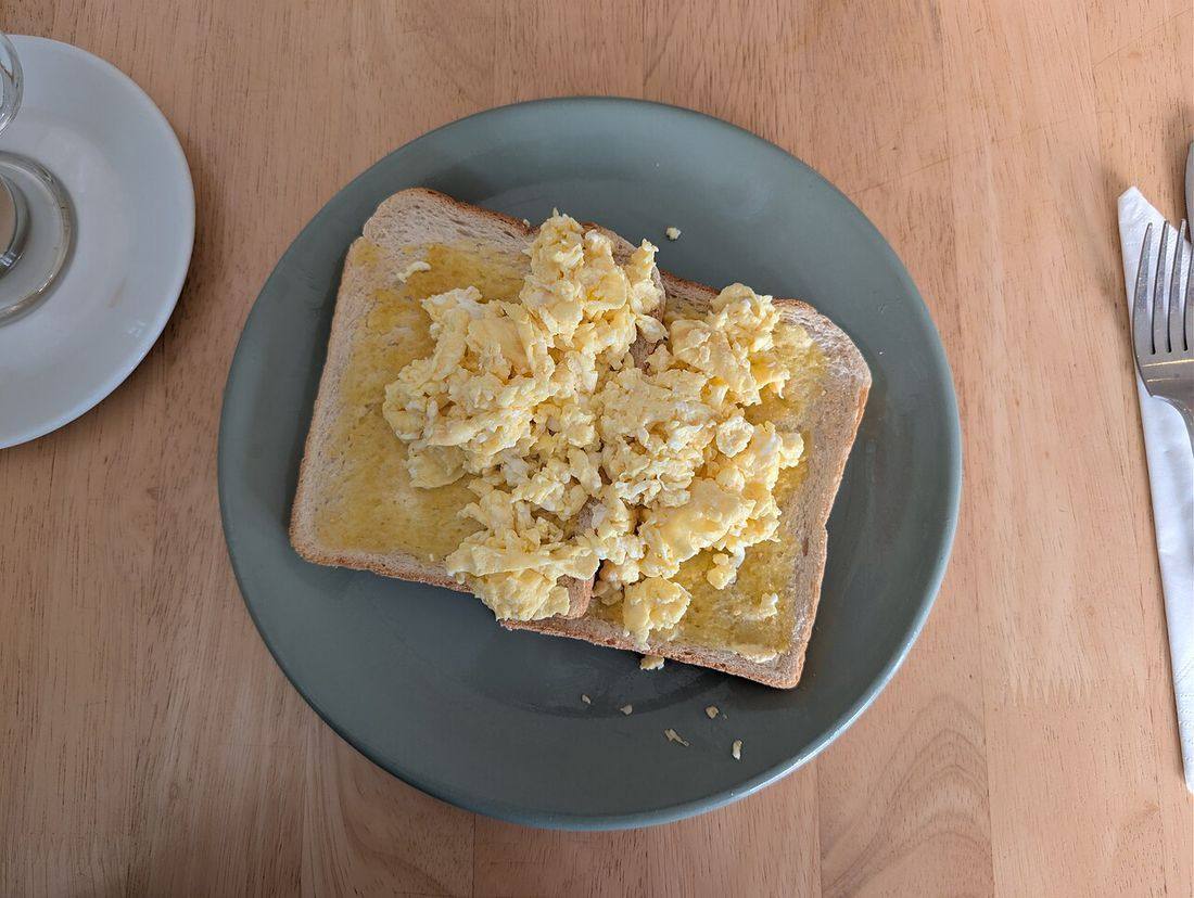 Scrambled eggs on toast - Floral Cafe 2026-02-25