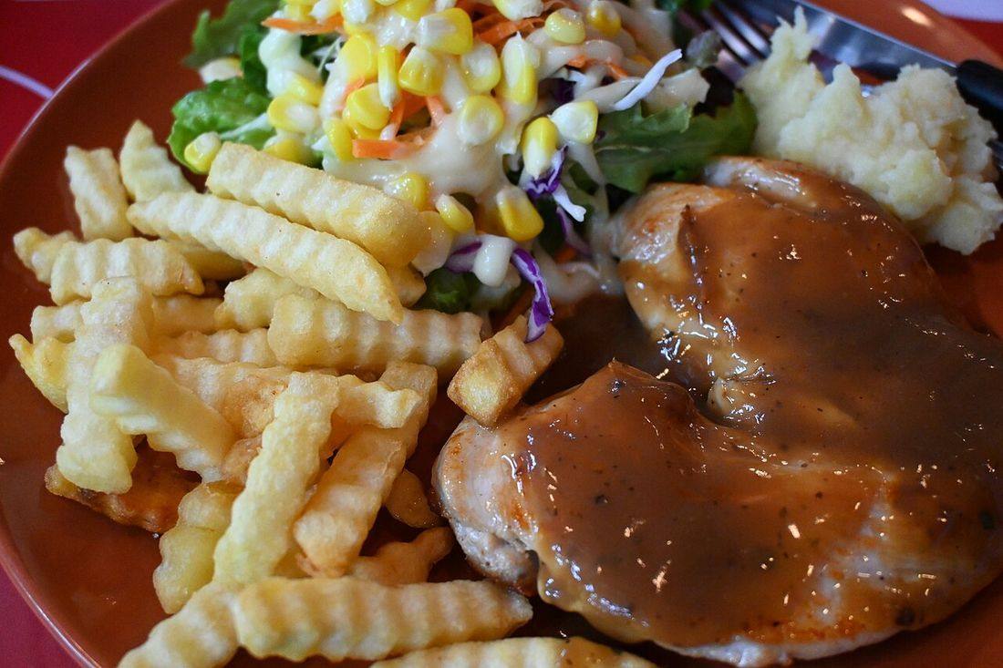 Smothered Chicken — photograph from Wikimedia Commons