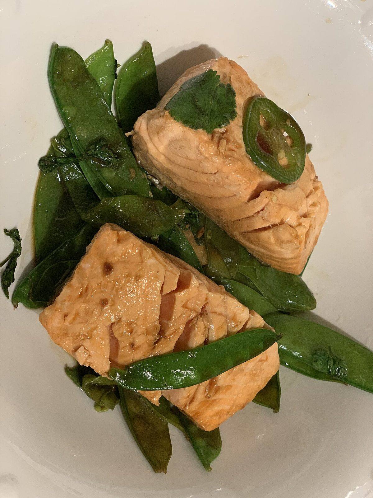 Liat Portal for Foodie Disorder - Homemade salmon with snow peas (Snow Peas)