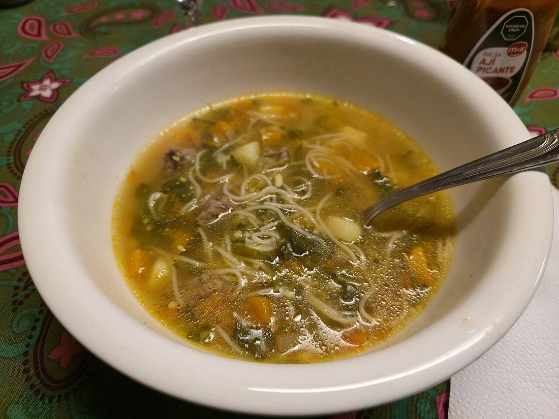 Sopa de verduras con fideos cabellos de ángel (Sopa De Fideo)
