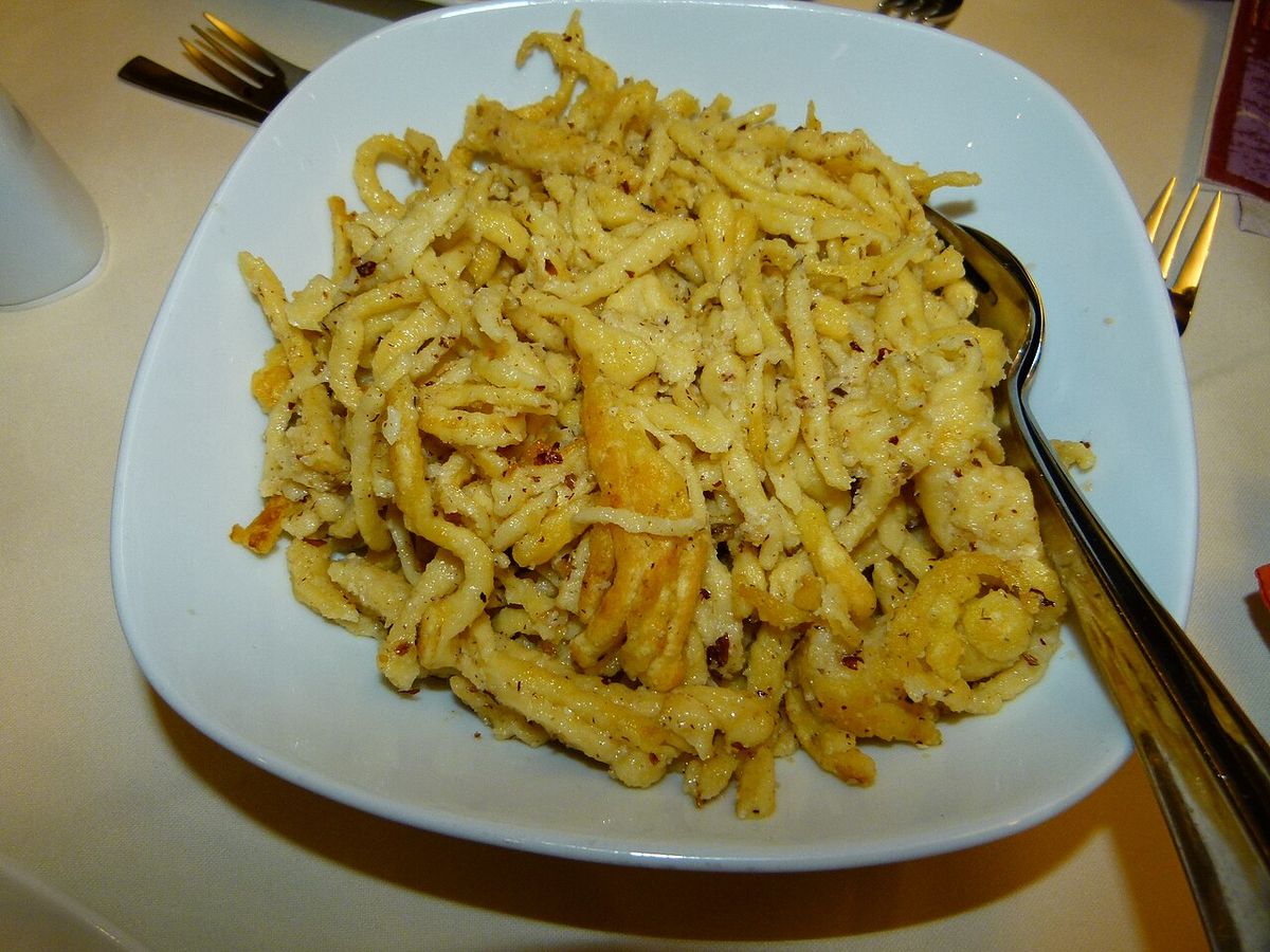 Spaetzle — representative photograph from Wikimedia Commons