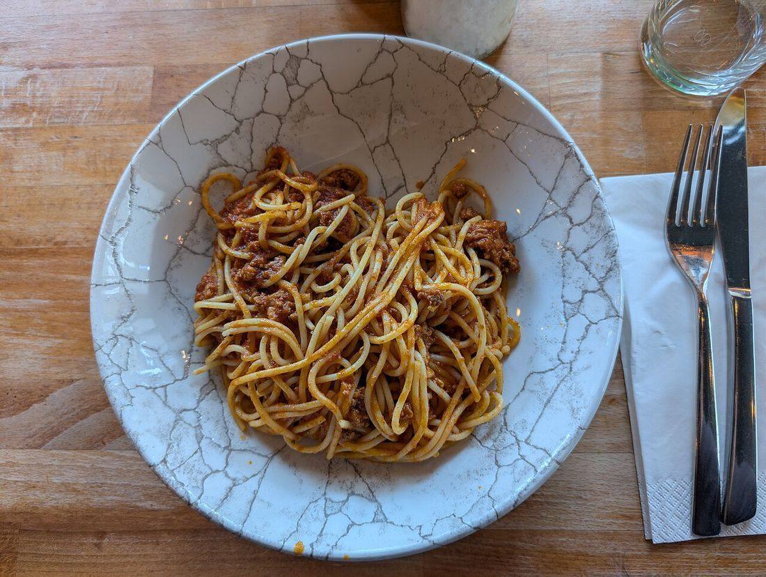 Spaghetti bolognese - Enzo's 2026-04-21