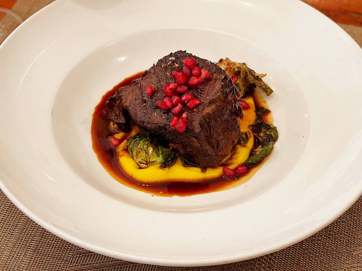 Short ribs - the girl & the fig - 2021-11-25 - Sarah Stierch (Squash Puree)