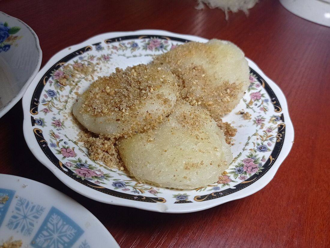 Sticky Rice — photograph from Wikimedia Commons