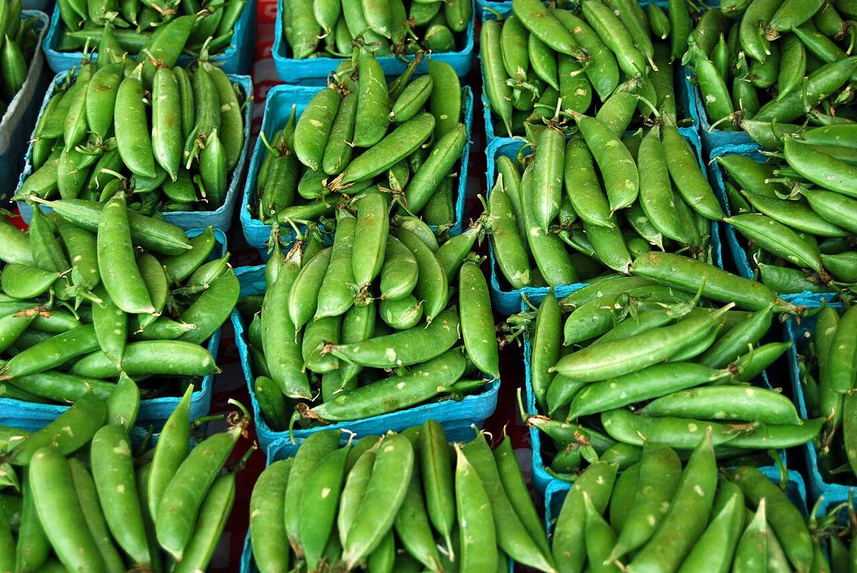Sugar Snap Peas or ervilhas