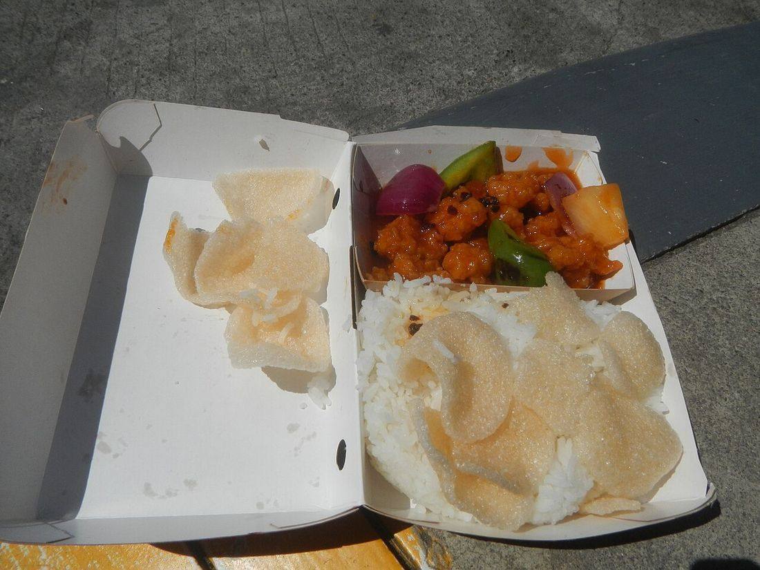 Sweet And Sour Chicken — photograph from Wikimedia Commons