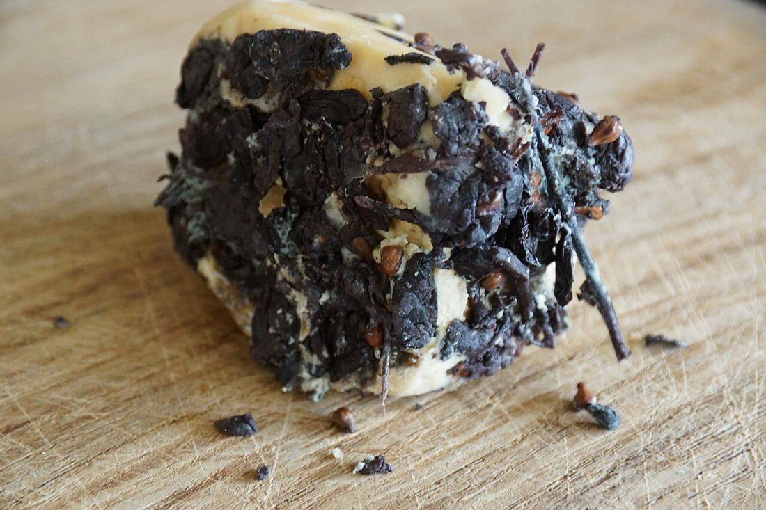 Tomme de savoie au marc de raisin