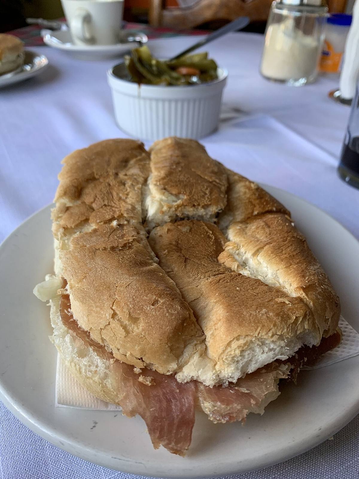 Tortas de chicharrones y de anìs