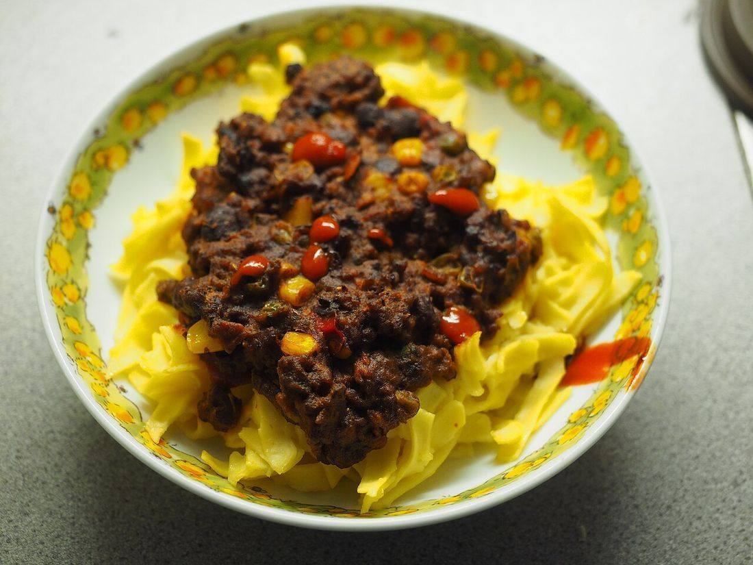 Chili con carne with pasta (Vegetarian Chili)