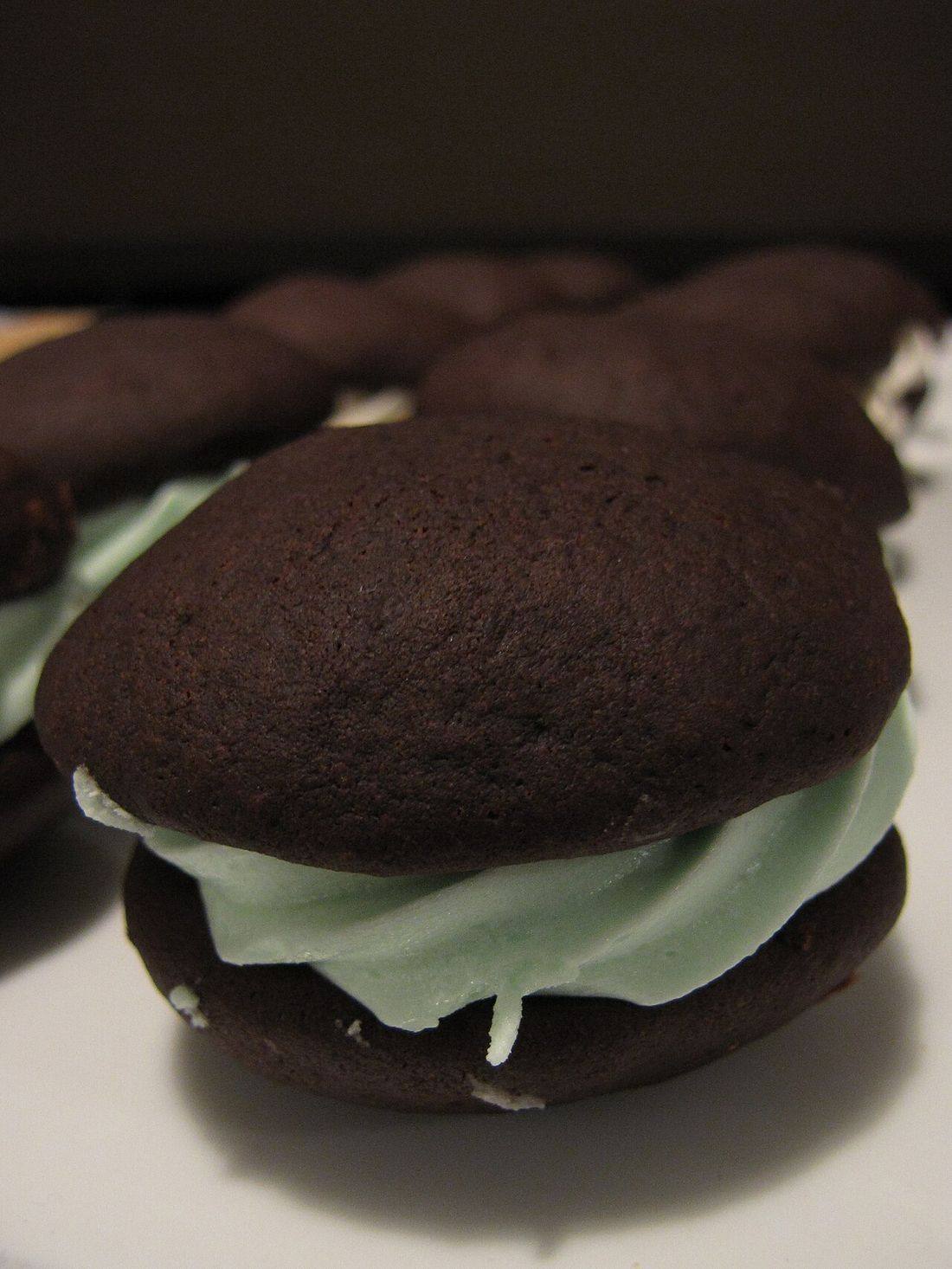 Whoopie Pies — photograph from Wikimedia Commons