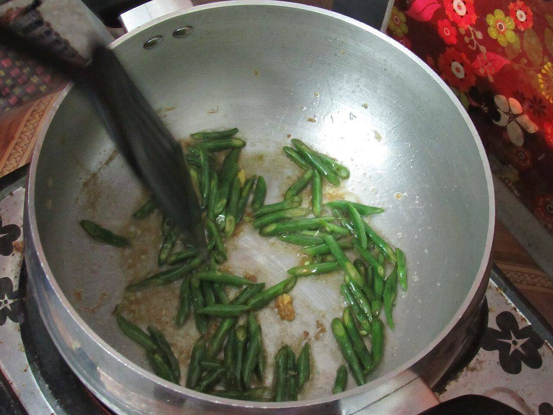 Asparagus bean fry (Yardlong Beans)